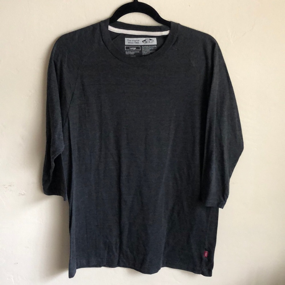 Men’s Vans 3/4 sleeve baseball tee.
